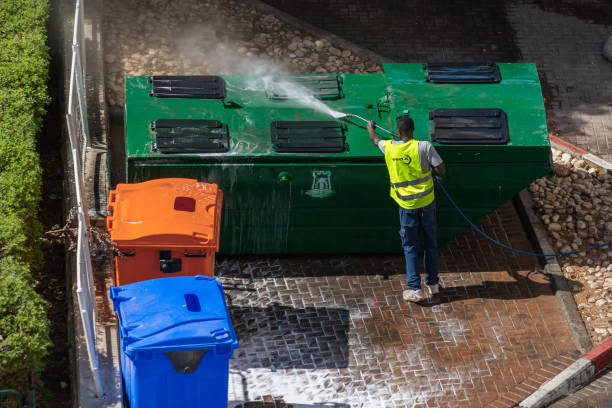 Why Choose Our Certified Pressure Washing Experts for Your Project Needs in Bushnell, FL?